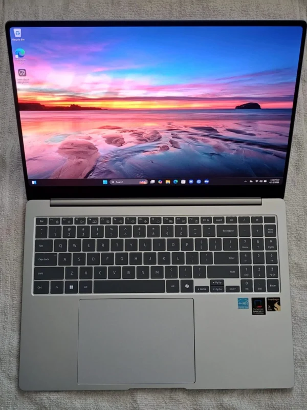 Samsung Galaxy Book4 Edge 16 AMOLED Copilot Laptop Snapdragon X Elite 16GB 512GB