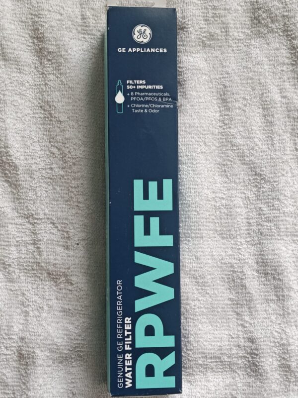 GE RPWFE Refrigerator Water Filter, Genuine Replacement Filter, Certified to Reduce Lead, Sulfur, and 50+ Other Impurities